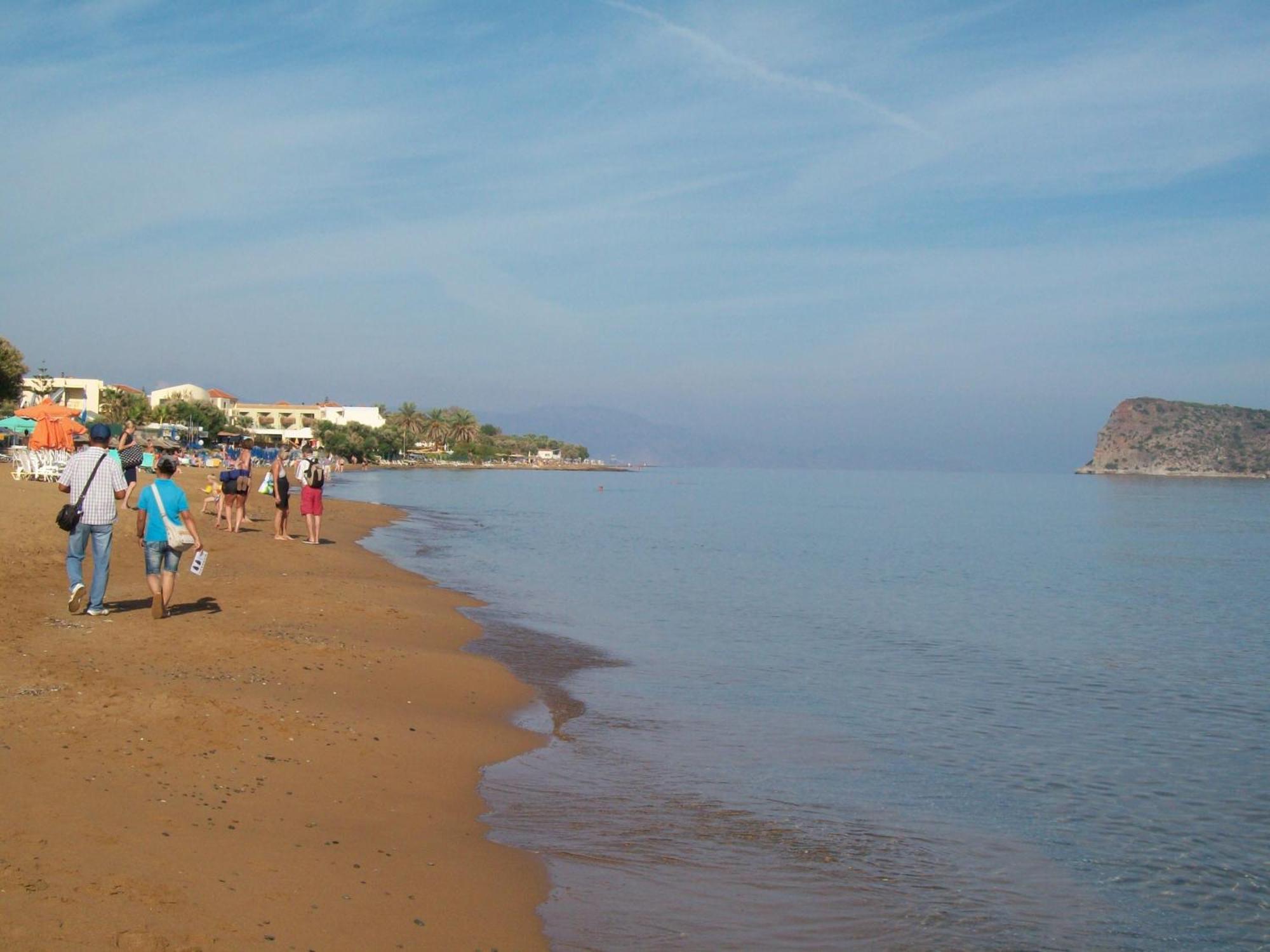 Kato Stalos Beach المظهر الخارجي الصورة