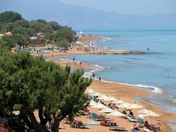 Kato Stalos Beach المظهر الخارجي الصورة
